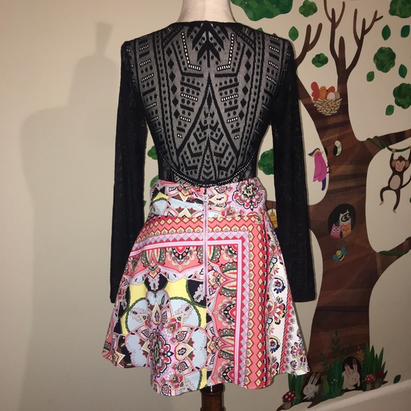 **SOLD** Alice + Olivia Helina Skirt in Euphoria - Picture 8 of 11
